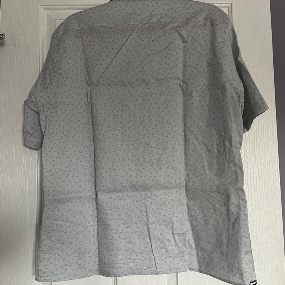 Hugo Boss Linen Button Down Shortsleeved Shirt - Green Palm Tree Print - Picture 3 of 3